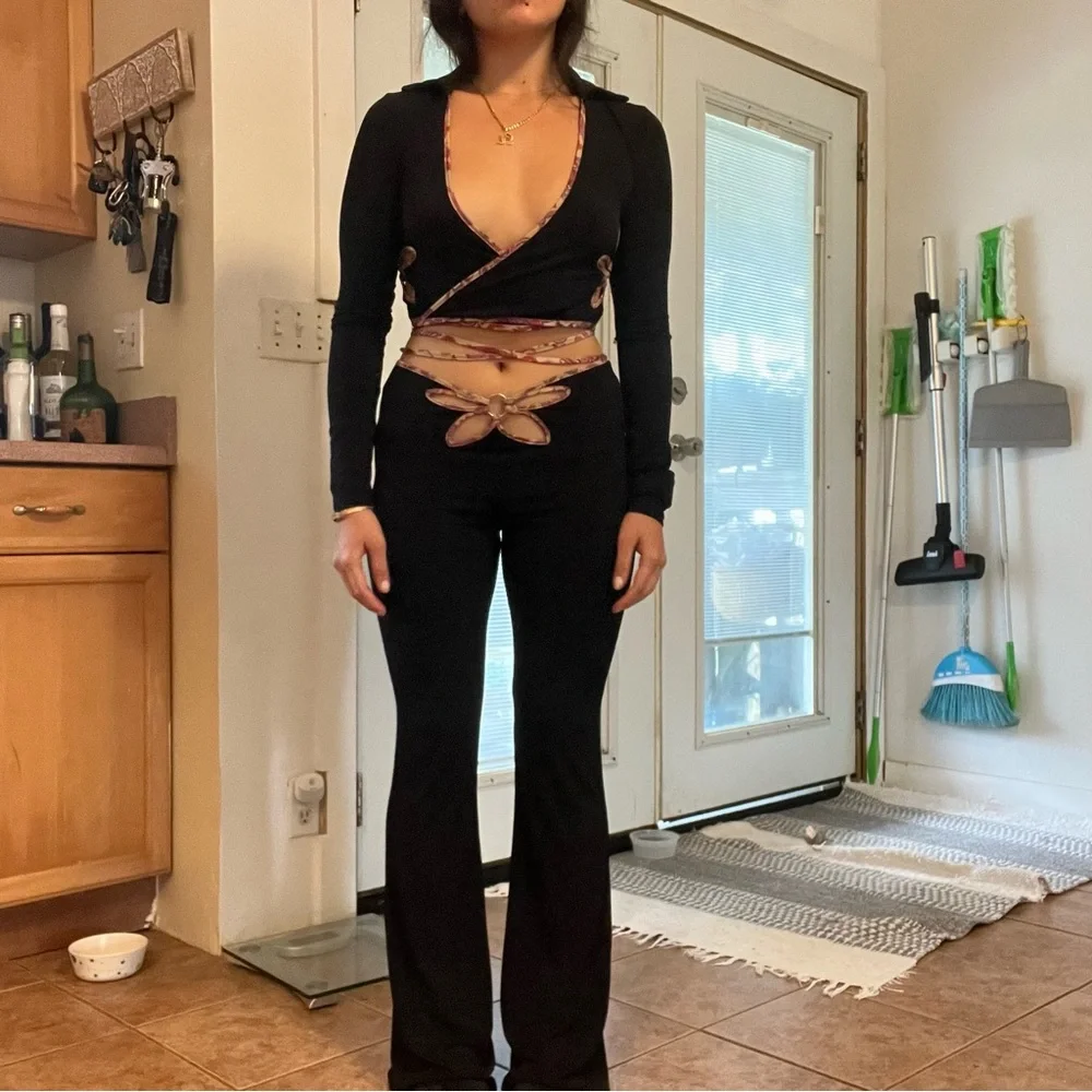 I.AM.GIA | Pants & Jumpsuits | Iamgia Flower Cut Out Set | Poshmark
